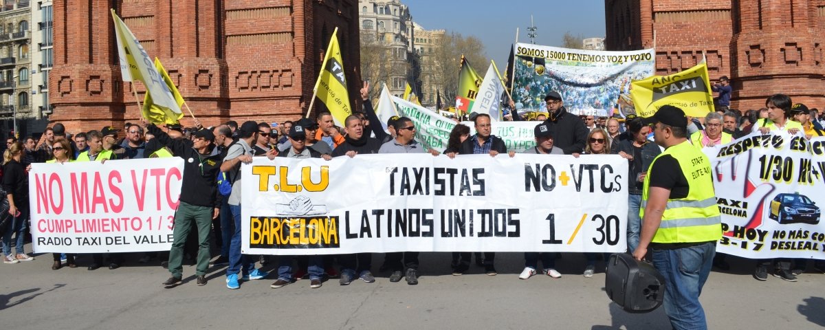 Испанские таксисты бастуют против Uber и Cabify уже вторую неделю