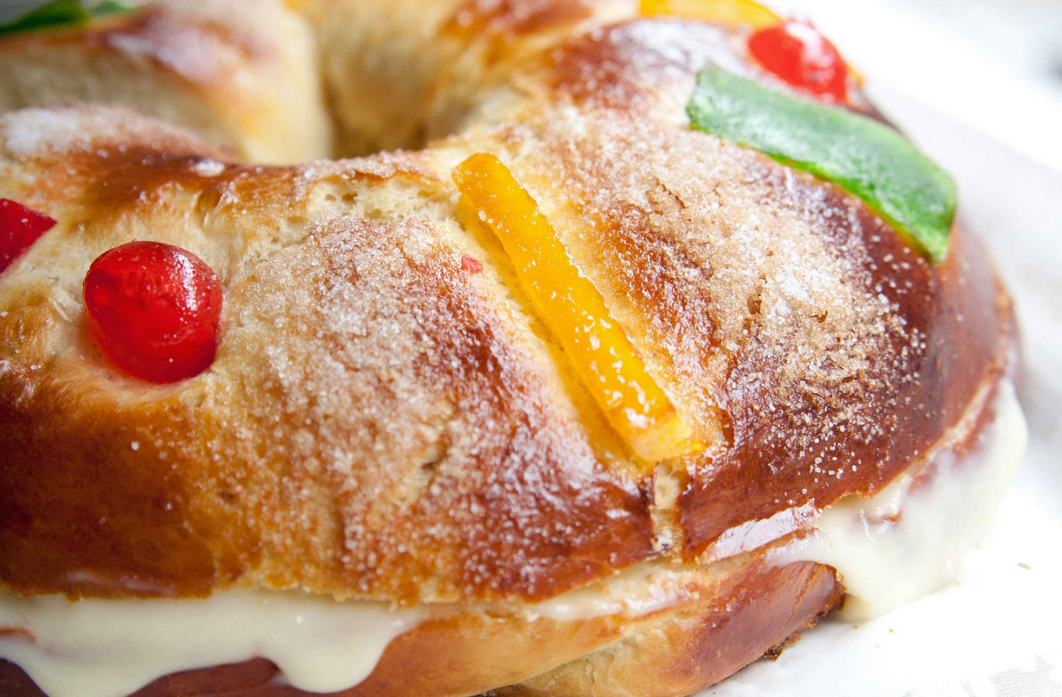 Королевский кулич (Roscon de Reyes) - Топ лучших десертов Испании