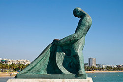 Памятник рыбаку. Салоу