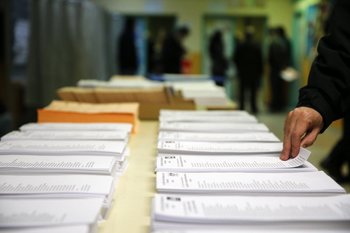 В Испании начались парламентские выборы