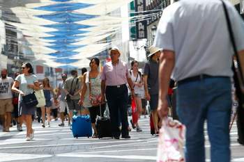 Городской совет Мадрида планирует взымать налог с туристов и банкоматов 